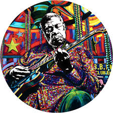 BB King tocando guitarra